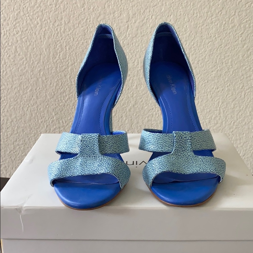 Open toe heels